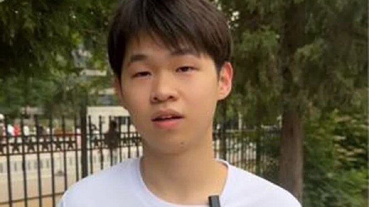 Pemuda yang luar biasa ini jadi agak malu saat bicara soal kriteria pasangan.