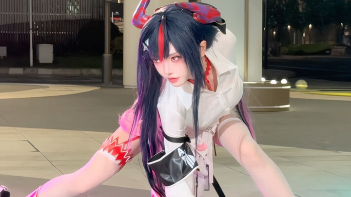 Wow, a “human”-shaped pose!