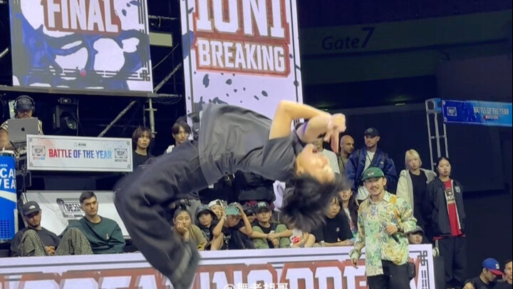 BOTY Street Dance Finals: Chinese B-girl 671 Stuns the Crowd with Insane Moves! So. Freaking. Strong