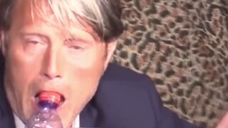 When a star fainted from embarrassment on the set, the producer was almost angered to death by face-