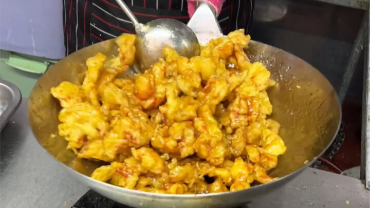 Daging Goreng Khas Timur Laut ala Jaman Dulu, cuma 15 per porsi! Wangi banget! Enak banget! Bosnya a