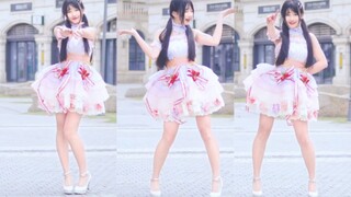 Hãy ký tên cho bạn gái ngọt ngào của bạn! nụ hôn lễ tình nhân