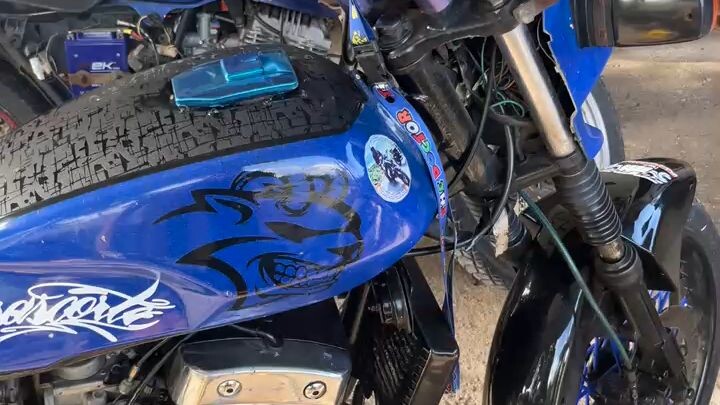 mostrando mi proyecto genesis 125 con motor QJ 250 bicilindrica estándar 🤭😋