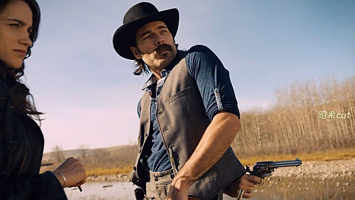 Lepaskan topimu, itu adalah Ichiban Ushiroi, sial, aku kembali tertipu oleh mereka!