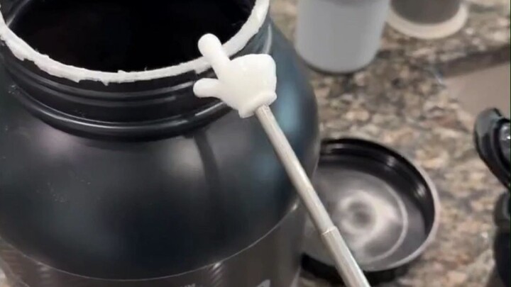 A man received this video from his wife. What should he pay attention to when he returns home?