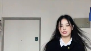[Yao Yao] Nếu bạn chưa biết nhóm nào thì hãy xem qua | Quan Kaimai vừa hát vừa nhảy Hot Summer - f(x
