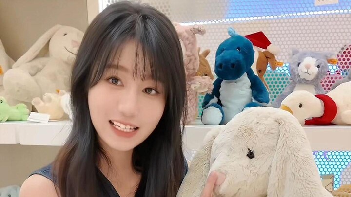 Ahem… You probably don’t know me…