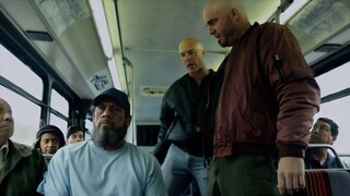 In A Bus, The Old Man Beat Up The Bad Guys ,That People Were Shocked!!