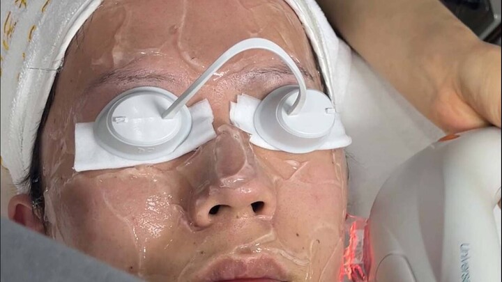 Xin lỗi chị ơi, nhan sắc của chị đã lên level mới rồi đấy!