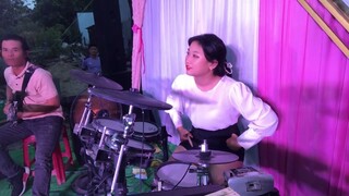 Ca Khúc Phố Hoa Cực Hay Của Chị Gái - Ni Ni Drum Cover