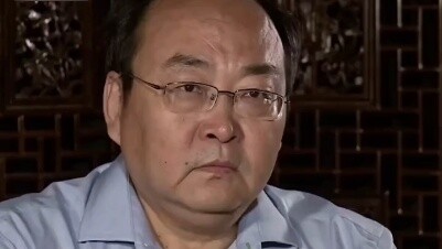 When Lu Xiufu carried the young emperor into the sea, even a seven-foot-tall man could not help cryi