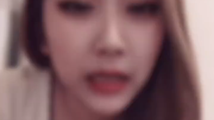 A female livestreamer is instilling wrong values and ideologies in minors, encouraging them to send 