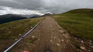 “太考虑别人的感受 就注定自己不好受”