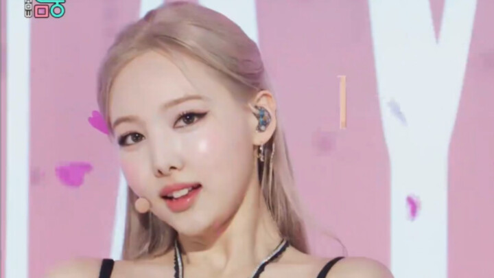 纸片也会对女爱豆双标吗？