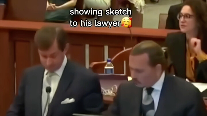 Phản ứng khác nhau của vợ chồng trong quá trình xét xử