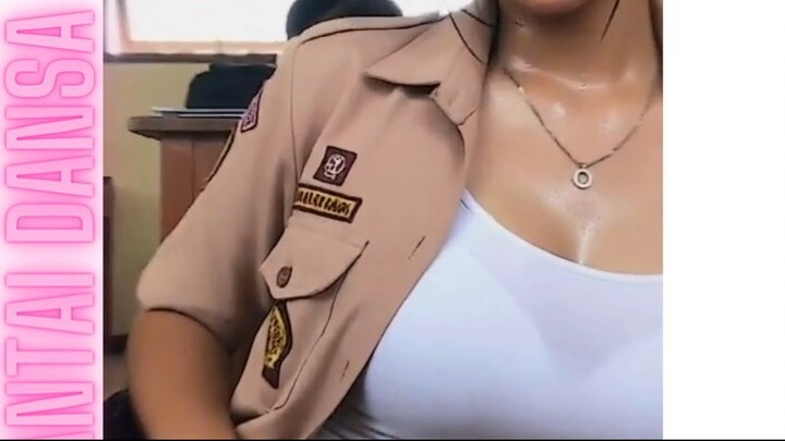 pramuka basah, keliatan ****