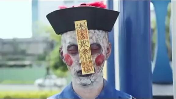 zombi bule VS zombie China