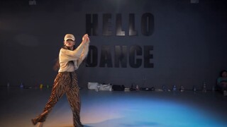 【Lớp HELLODANCE】Vũ đạo Huang Xiao - First Love