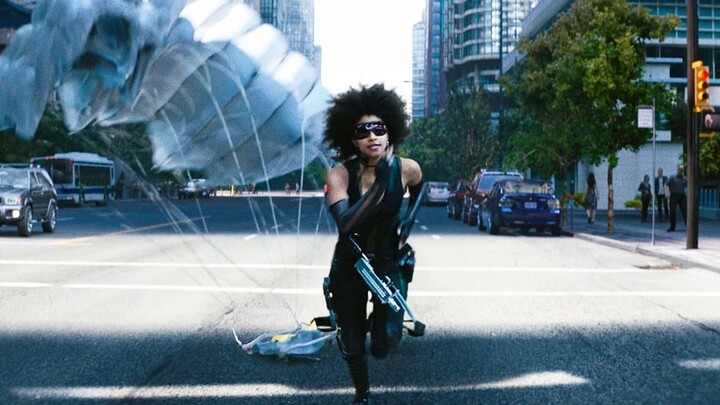 本以为是个辅助，没想到竟是个六边形战士！