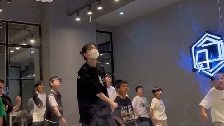 บิ๊กแบง-โกหก