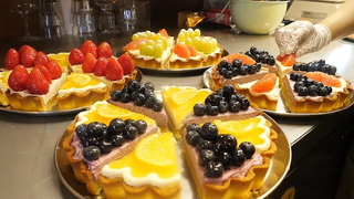 ทาร์ตที่เต็มไปด้วยผลไม้สดและครีมชีส - อาหารริมทางเกาหลี ASMR