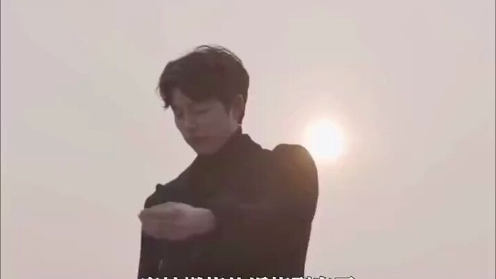 ซีรีส์เรื่องนี้ยังมีชื่ออีกว่า “นางเอกคนที่หนึ่ง นางเอกคนที่สอง และผู้ชายไร้ประโยชน์ของพวกเธอ” ฮ่าๆๆ