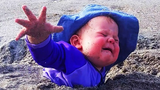 เด็กตลกเล่นบนชายหาด - เถาวัลย์เด็กที่สนุกที่สุด พ่อคูล