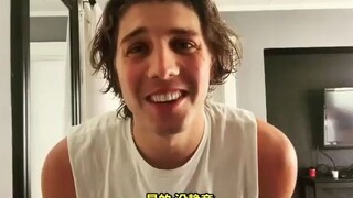 导演在线试镜忘记静音，于是出现了尴尬的一幕