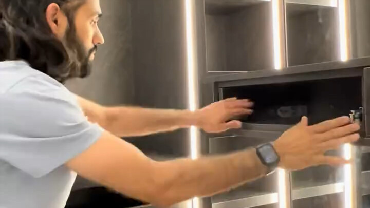 A Hidden Cabinet That No One Can Find