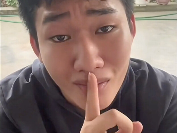 Pertarungan kecerdasan yang luar biasa