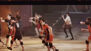 Perbandingan frame-by-frame OP perspektif ganda Summer of Evolution |. Pertunjukan panggung Volleyba