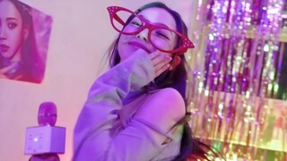 姐line练歌房嗨翻，不要太可爱！