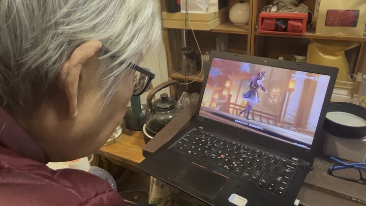 Three years later, what will happen when I play Genshin Impact’s “Ba Qi Lian Tao Du” for my grandma 