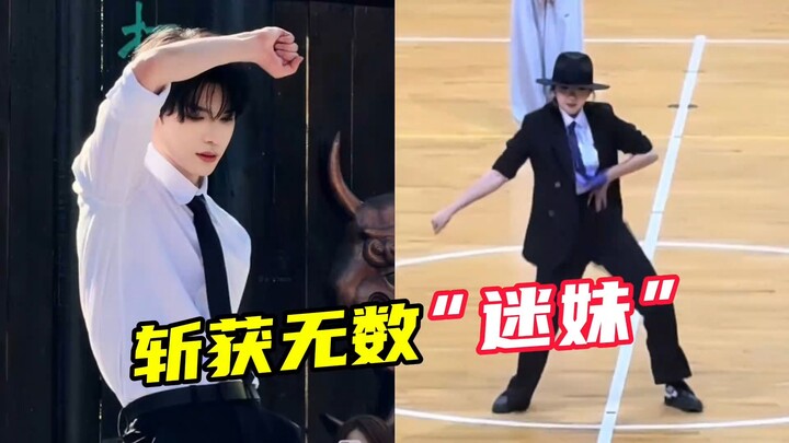 สาวนักศึกษาเลียนแบบไมเคิล แจ็กสัน! สวมสูทดำเต็มยศเรียกแฟนคลับสาวๆ ได้เพียบ หล่อสุดๆ