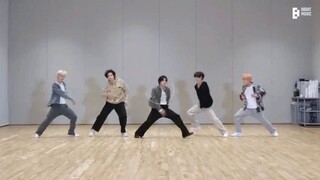 from bighit TXT "sugar rush ride"  Dance Practice