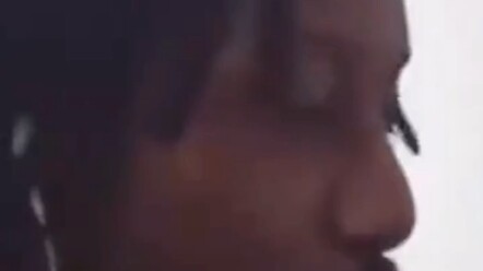 Foreigner Tries Steamed Buns for the First Time