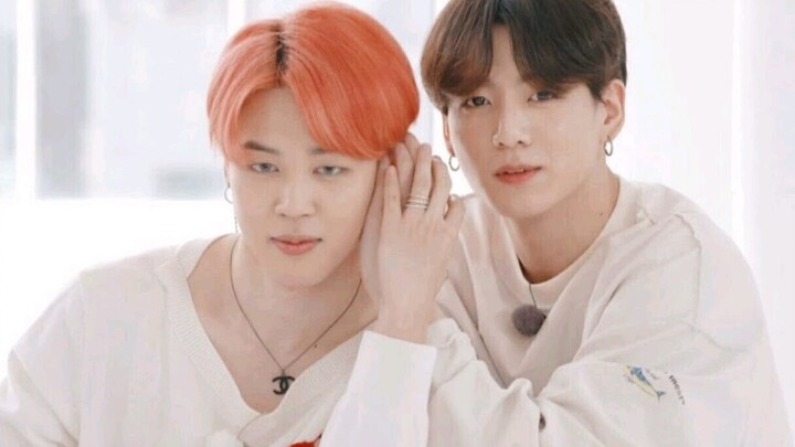 [Jikook] Ba Người Chung Một Bàn Mà Sao Hai Người Lại Làm Thế?