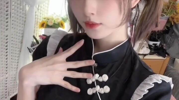 Cô gái mặc sườn xám hôm qua! Học cách quay phim của người khác