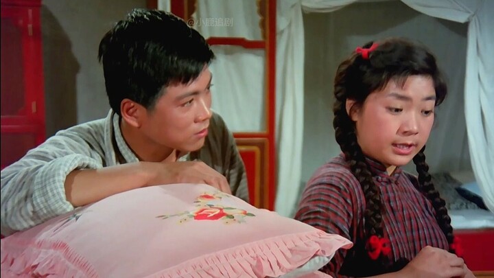 “Tình yêu của thời đại đó giống như mặt trời mỗi sáng sớm, luôn nhất quán và ấm áp vô cùng.”