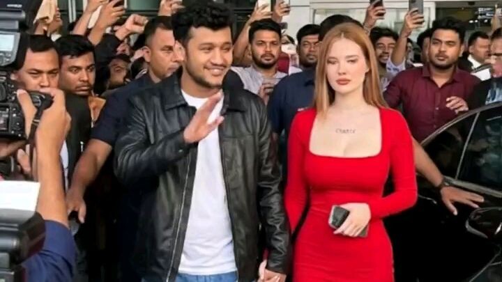 আমি আমার রাশিয়ান বউকে নিয়ে একেবারে বাংলাদেশের চলে এসেছি আর কখনো যাবনা বাংলাদেশ ছেড়ে 🇧🇩❤️