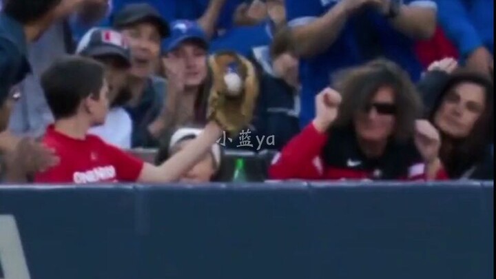 The Spirit of Sports / Poet He Wei