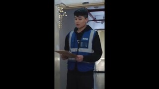 Semua org ejek pecundang ini di pesta tak tahu dia pria paling berkuasa di negeri ini