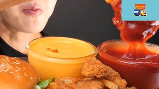 Mukbang bánh hamburger với gà kfc phần 3 #anngon