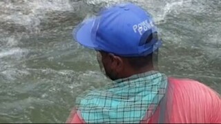 cast netting in Nepal | himalayan trout fishing with handmade cast net |