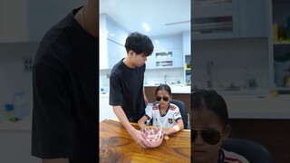 SHK - Đứa Bé Khiếm Thị - The Blind Child #happy #prank  #funny #shorts