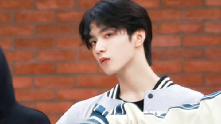 [หลิวเหยาเหวิน] ไม่แต่งหน้า ไม่ทำผม ไม่แต่งหน้า ก็ยังทำให้คนตกหลุมรักได้ ~ คอลเลกชันการ์ดห้องฝึกซ้อม