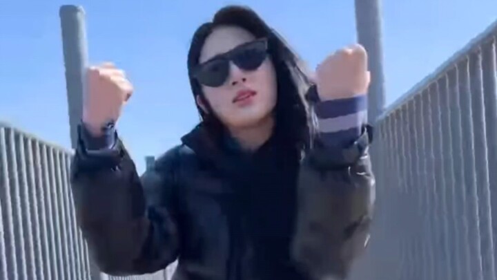 Video pendek terbaru tripleS, Zhou Xinyu dan Xu Nianci sangat lucu