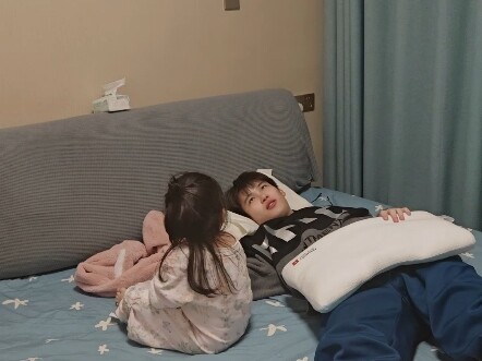 น้องสาวจะมาหาพี่ชายไปนอนอีกแล้ว พี่ชายไม่รู้เลยว่าน้องสาวมีความคิดอะไรเยอะแยะขนาดนี้