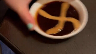 “ 先生您举着右手是无法进餐的 ”