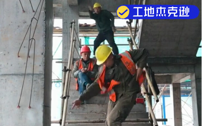 给大家跳一段即兴的杰克逊舞蹈～